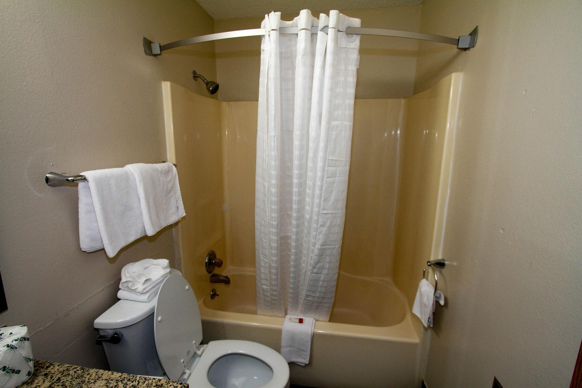 Super 8 By Wyndham Lenexa Overland Park Area/Mall Area Екстер'єр фото