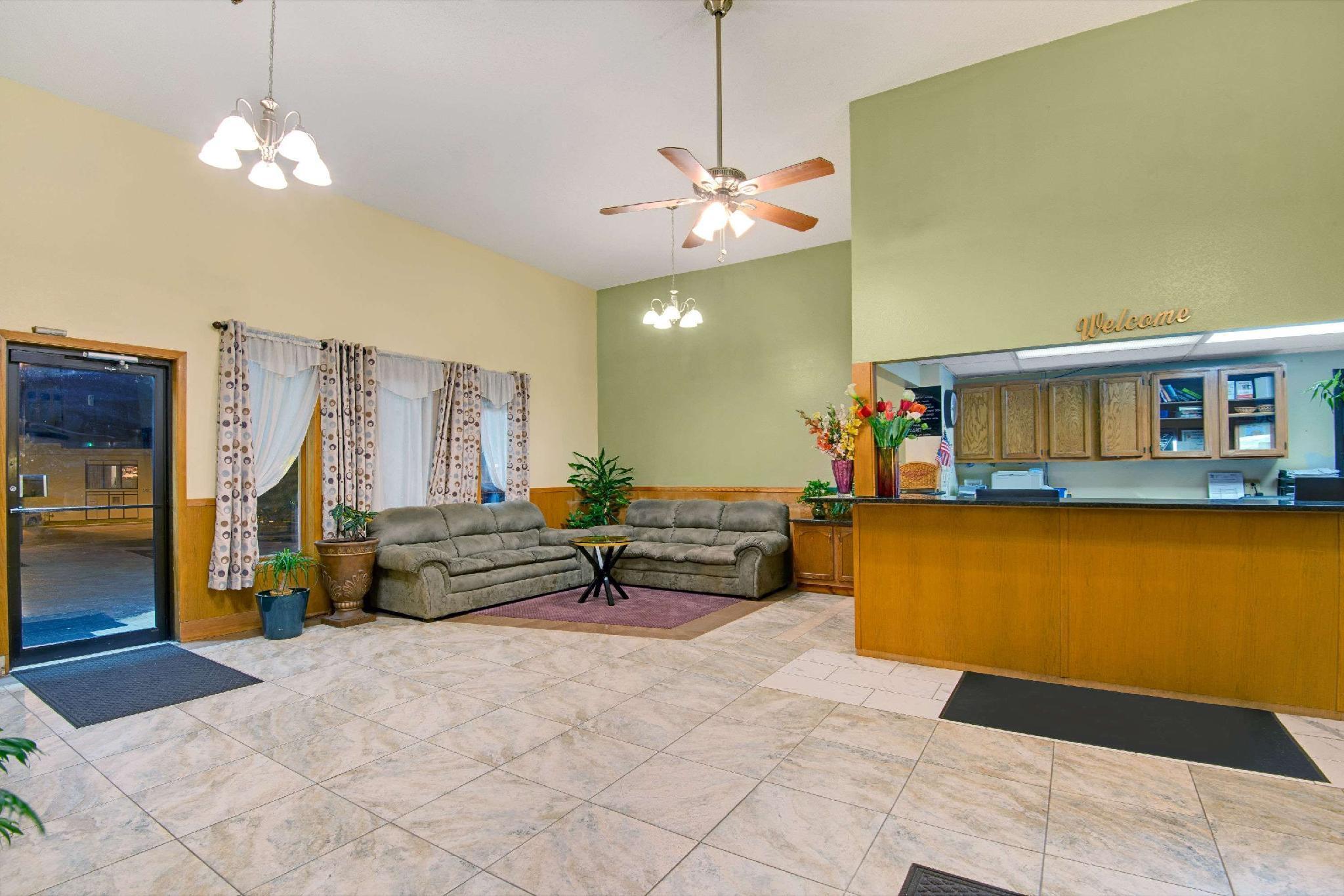 Super 8 By Wyndham Lenexa Overland Park Area/Mall Area Екстер'єр фото